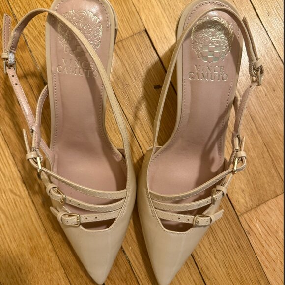 Vince Camuto Nude Block Heel with Pointed Toe - Picture 2 of 5